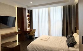 Hami Lakeview Service Apartment